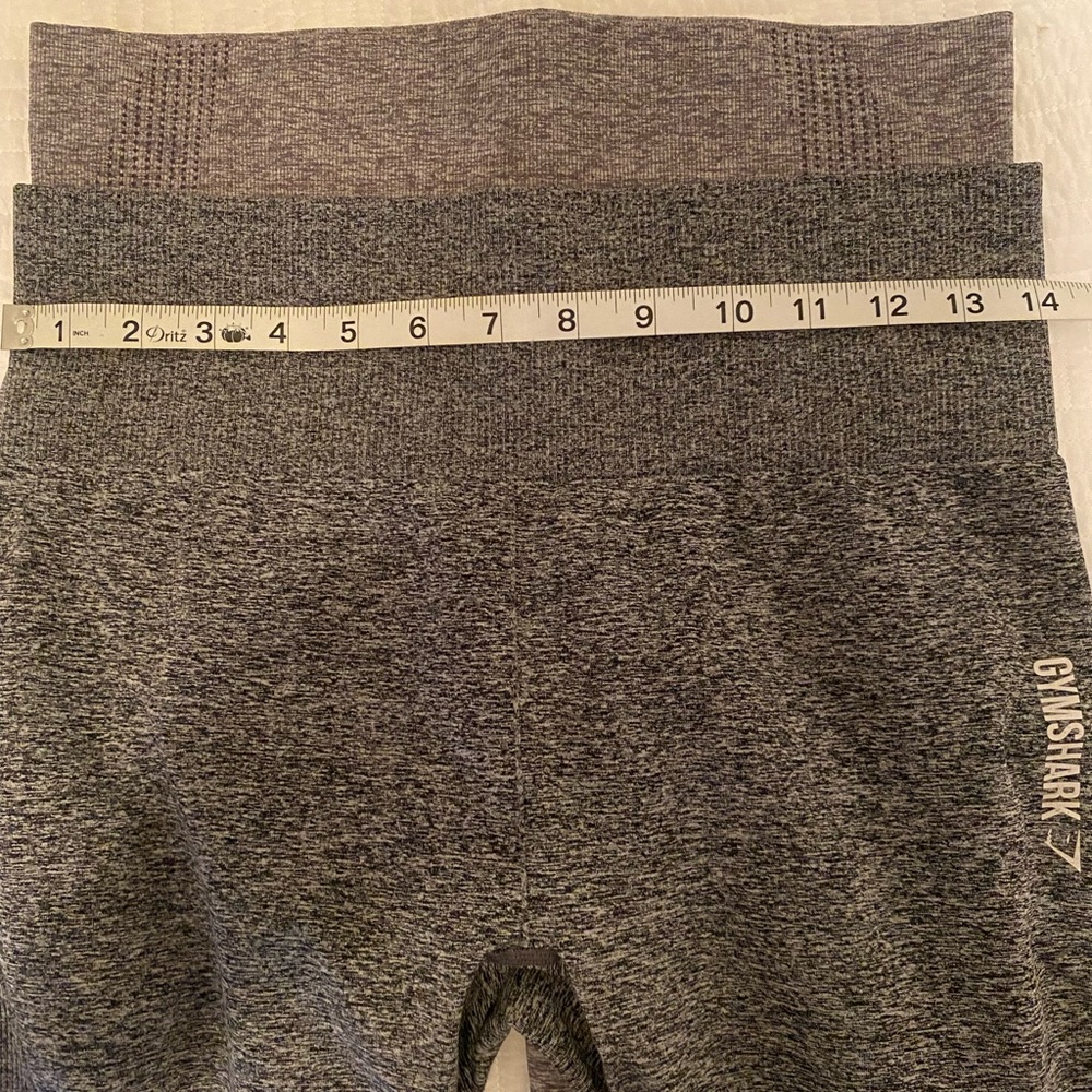 GYMSHARK seamless leggings !! Size M ! EUC!!